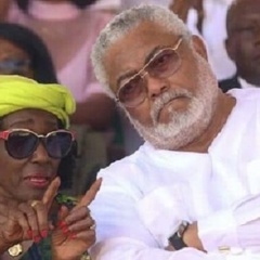 Après le décès de son mari/ La femme de Jerry Rawlings se retire de la course à la présidence